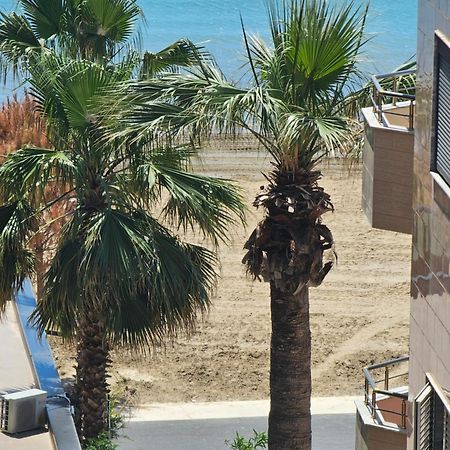 Bral Apartment 5 - Beachfront Durrës Exterior foto